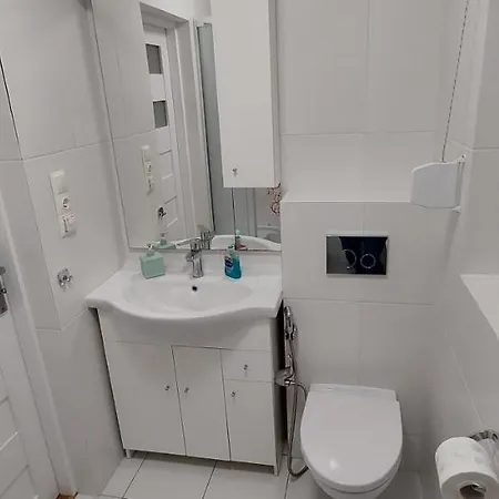 Dom Goscinny Na Wylacznosc . Jarosławiec